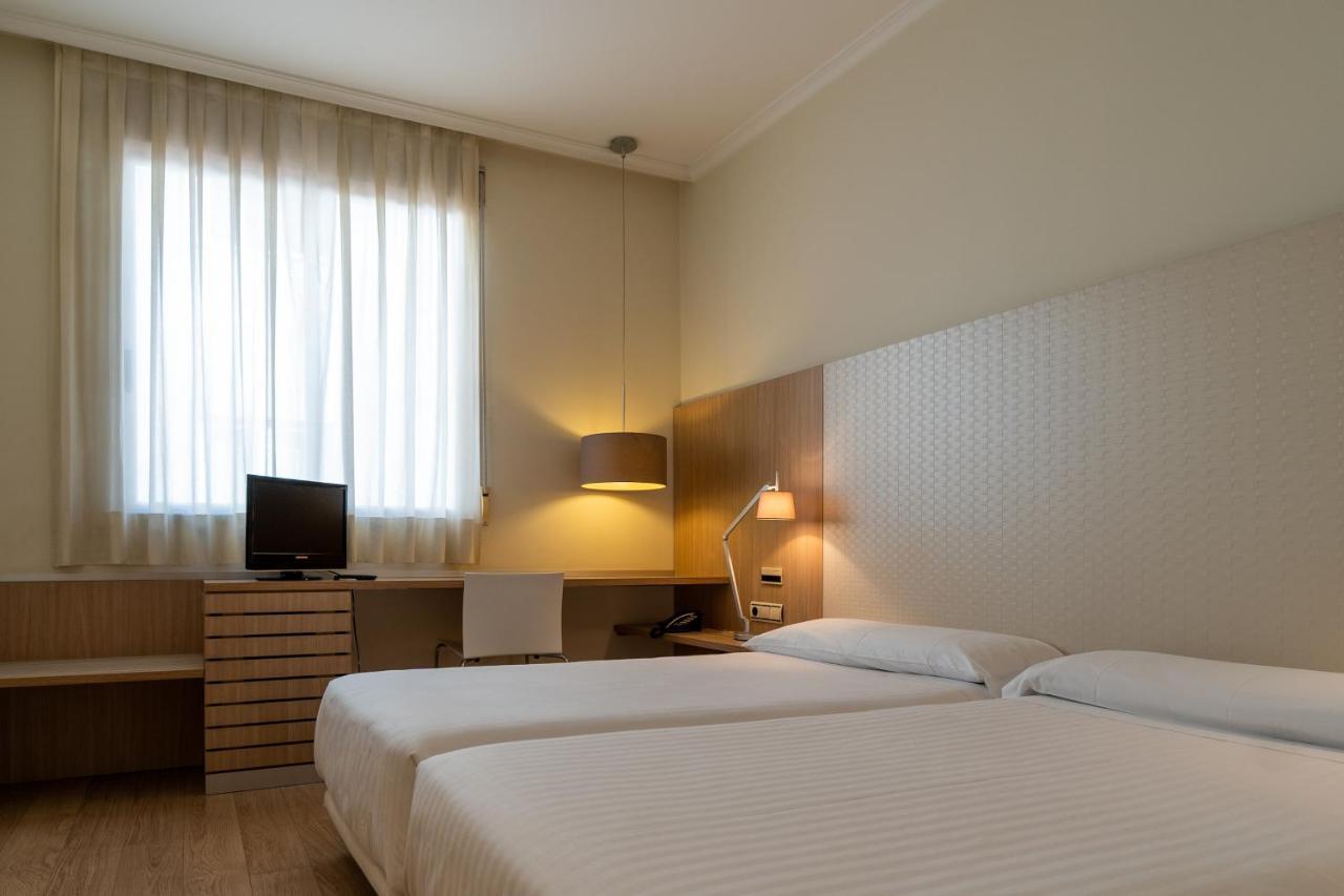 Checkin Valencia Ciscar Hotel Picanya Exterior photo